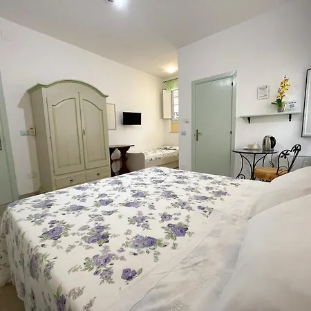 Bed & Breakfast Santa Venardia 4*