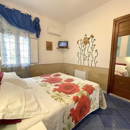 Santa Venardia Bed & Breakfast 3*