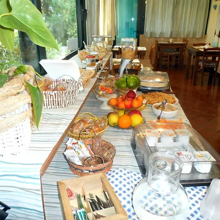 Santa Venardia Bed & Breakfast