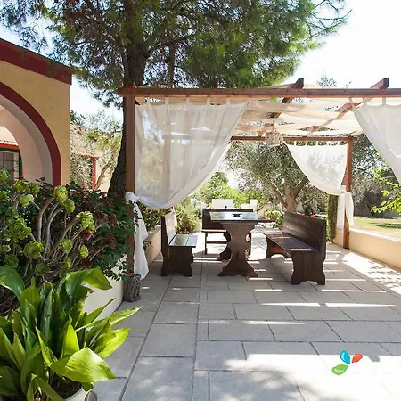 Bed and Breakfast Santa Venardia 3*
