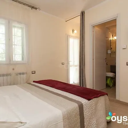 Santa Venardia Bed & Breakfast