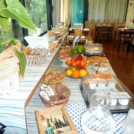 Santa Venardia Bed & Breakfast 3*