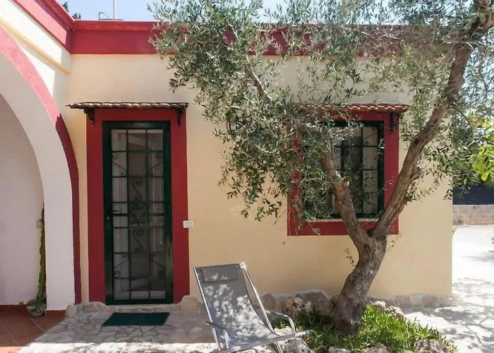 Santa Venardia Bed & Breakfast