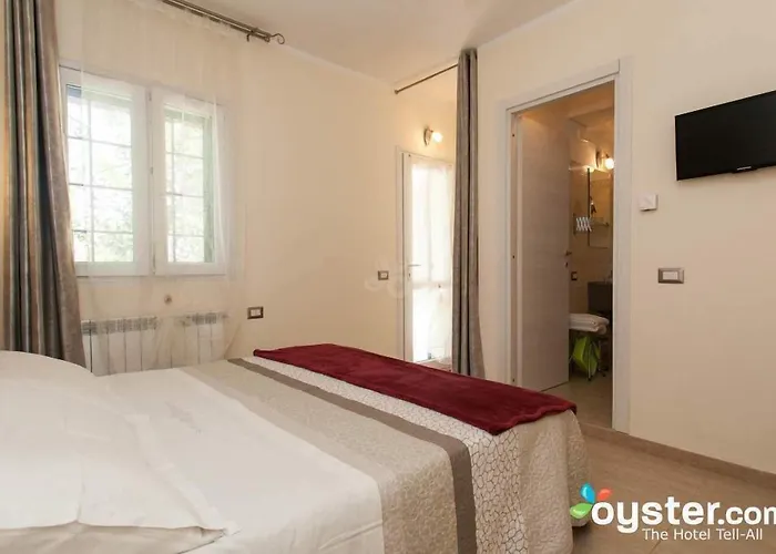 Santa Venardia Bed & Breakfast